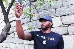 手機拿手里像火柴盒一樣！名場面：長城上的小卡！