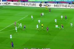 億元圓神??！安東尼識(shí)破德容傳球，吸引三人防守還生吃庫巴西！