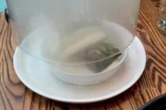 庫里采訪為庫嫂的店打廣告這家餐廳裝潢&菜式看起來不錯(cuò)啊~