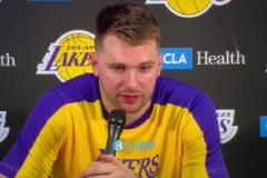 東契奇談腦后妙傳：說實話，我認為這種球是練不出來，我也不知自己是怎么做到的