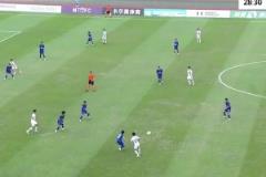 非常像小貝的成名球中乙廣東德比驚現(xiàn)中線吊射！！