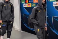 甲亢哥嚼檳榔后感覺渾身難受：為啥要叫我嘗試這個