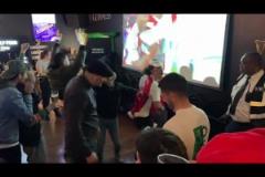 在倫敦酒吧看阿森納vs皇馬，賴斯轟世界波引爆全場