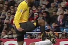 大帝之姿！06年亨利伯納烏單挑皇馬，銀河戰(zhàn)艦在他面前黯然失色