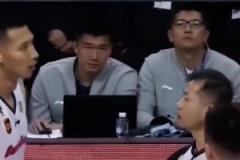 老弟你要釣魚去了??！庫里和杜蘭特在球員通道相遇，都說了些啥？