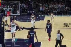 嘲諷拉滿！阿森納球迷對皇馬唱道：你們是不是熱刺假扮的？