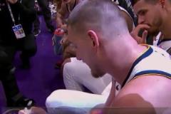 約基奇：教練下課了，我就是教練！但隊友們真的聽懂了嗎？