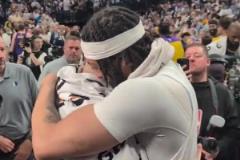 網友打趣：來工體看球的小姐姐有點給國安球迷丟面兒啊