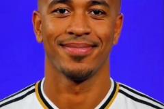 將皇馬三叉戟的臉部融合起來，會變成什么樣子呢？