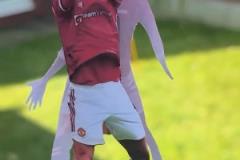 妙啊！球迷根據球員人物特點，做出經典還原裝置