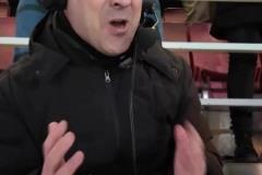 現(xiàn)場的土耳其解說員大吼：第一個像卡洛斯，第二個像貝克漢姆