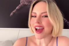 這一激動就晃晃悠悠~歐冠女主持激烈探討自己想要水下照片