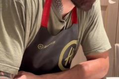 嫻熟用筷子！亞當斯：我們在吃火鍋 我愛海底撈