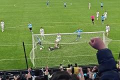 現場實拍卡蘭加為大連扳平，看臺大連球迷沸騰了