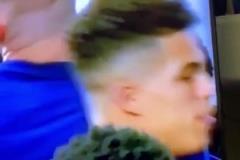 不是哥們？你這眼神我很難讀得懂啊....