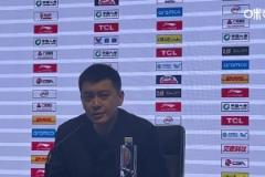 楊鳴：對隊員有信心！系列賽第一場，即便輸了，我們也能翻過來！