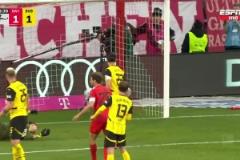 拜仁扳平比分！穆勒禁區(qū)內回敲助攻！格雷羅兜射破門弒舊主！