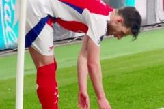 槍迷心中最靚的仔！賴斯主罰角球時(shí)受到球迷熱烈鼓掌和歡迎