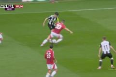 曼聯防線被打穿！利夫拉門托突破傳中！墨菲助攻巴恩斯輕松破門！