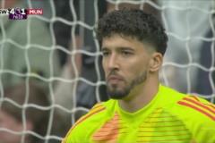 又是送大禮！門將巴因德爾開球失誤！吉馬良斯推射破門擴(kuò)大比分！