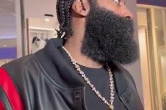 陣前再亮舊時劍！哈登連續投進兩記致命三分，殺人不眨眼啊！