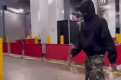 潮流也是NBA的頂端！SGA這出場造型真讓人捉摸不透啊！