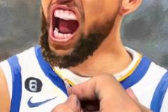 畫家在街頭現場發揮繪畫庫里畫像 如果你是庫蜜愿出多少購買？