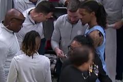 這吃的啥？莫蘭特受傷后意思在場邊吃藥