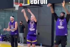 從解散吧到揚帆起航！媒體人大史一個賽季對快船態度的轉變~