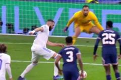 伯納烏奇跡！2022年本澤馬連入3球戴帽！皇馬3-2大逆轉淘汰巴黎！