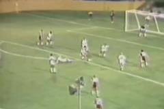 畫質擋不住的瀟灑！喬治·貝斯特在美國的經典solo進球