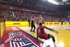 因違規動作被罰3萬元！杜潤旺給迪亞洛這一巴掌真的結結實實