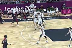 太勁爆了！國(guó)際比賽的威少有多猛？身體碾壓一切對(duì)手！