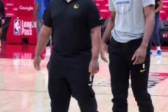 孟超：火勇首戰你看好誰！ 勇士訓練現場全員狂投三分