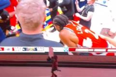 快船主場外的超大屏幕！這么免費看球也太爽了吧