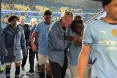 哈寶換新發型啦！曼城絕殺維拉升至第3，哈蘭德賽后笑的合不攏嘴