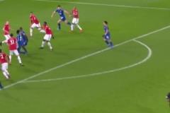 似曾相識(shí)！藍(lán)狐時(shí)期馬奎爾曾在最后時(shí)刻攻破曼聯(lián)球門