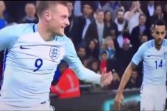 瓦爾迪和隊(duì)友們?cè)O(shè)計(jì)的慶祝動(dòng)作，我以為電腦卡了