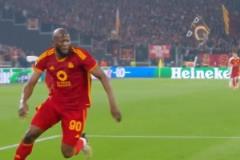 當你有體重的時候，過人也可以像盧卡庫一樣變得簡單有效