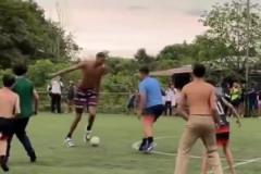 看起來恢復的不錯？文班亞馬在哥斯達黎加踢足球~