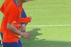 泰山隊明晚迎戰(zhàn)申花，賽前訓練27人參與四將缺席