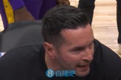 雷迪克暫停激情訓話：防守干擾得非常好！繼續讓他們難受！走起！