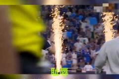 光州韓國主帥找新月葡萄牙主帥握手，這不被打就很給面兒了