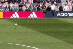 以后又是一個球星？阿賈克斯青年隊小球員“碾壓”大版鋼巴小球員