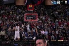 韋德怎么看當比賽打成99-99時，戈登用一記滿分扣籃殺死比賽