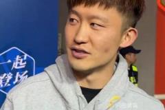 王彤傷愈之后重回首發，透露吃止疼片上場，“沒辦法人太少了。”