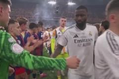 不服氣？呂迪格列隊環節沒握手祝賀引爭議