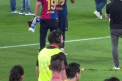 這是父子??亞馬爾和他爸爸就像哥們，真好啊