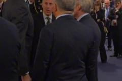 西班牙國王會見老佛爺和拉波爾塔，老佛爺這看起來面色還行啊