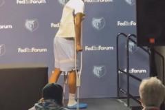 一個錫安，一個莫蘭特，這倆每年都傷